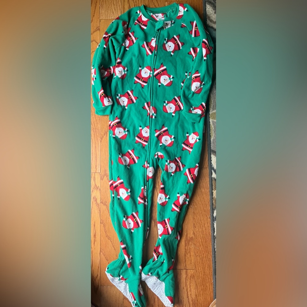 5T Santa Christmas pjs